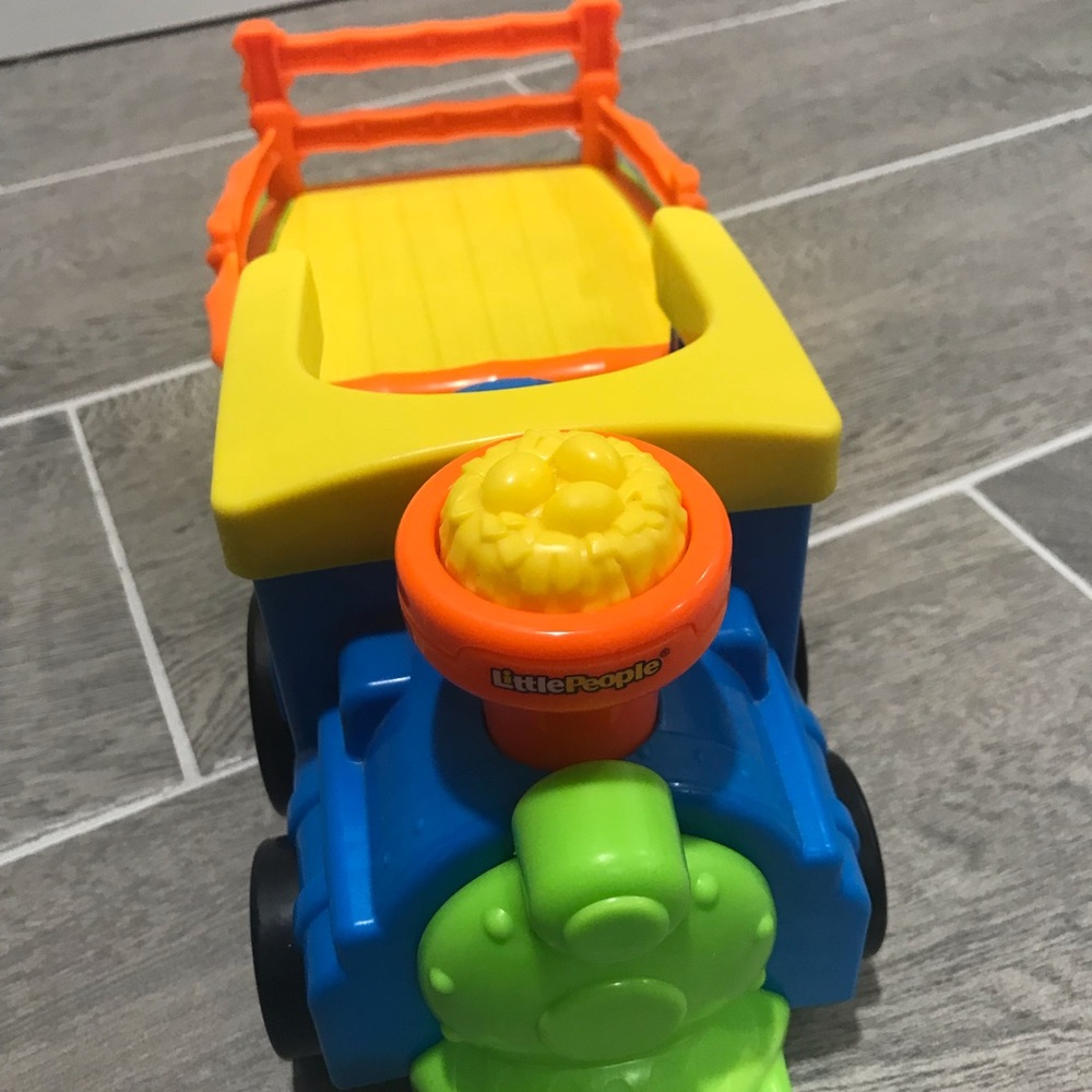 Fisher Price Zoo Train - Picture 3 of 4